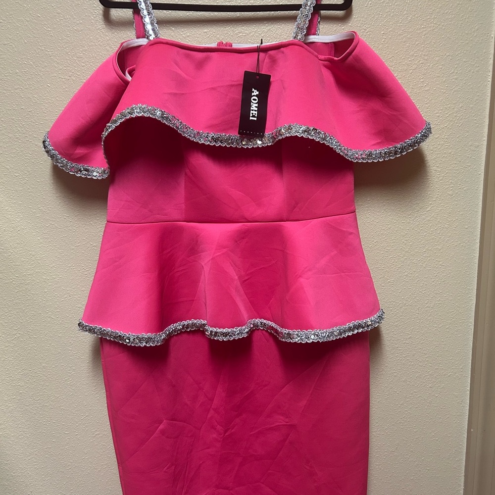 Chic Pink Ruffled Formal Dress